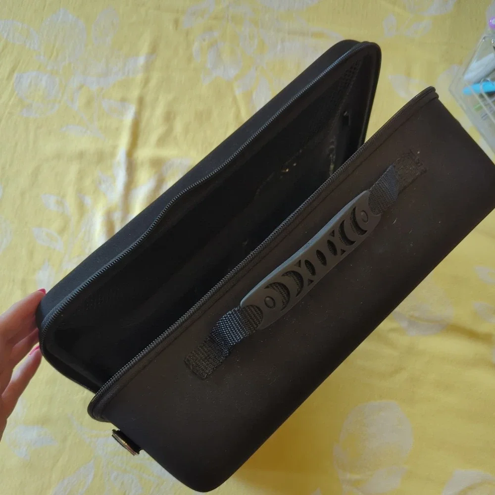 Virtual‎ Reality Glasses Carrying Case